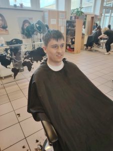 Návštěva kadeřnictví a kosmetiky